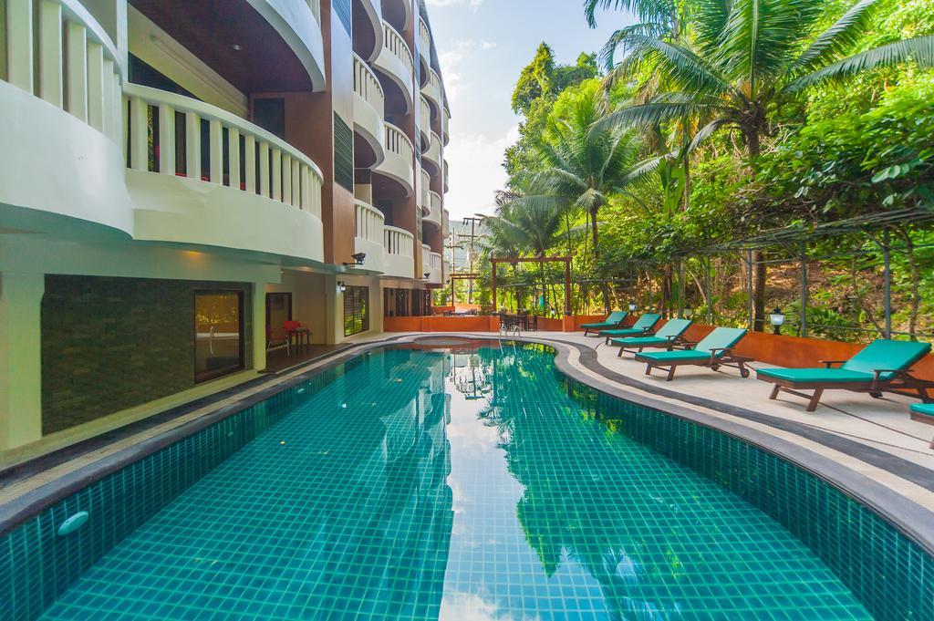 Ratana Hill Patong Aparthotel Buitenkant foto