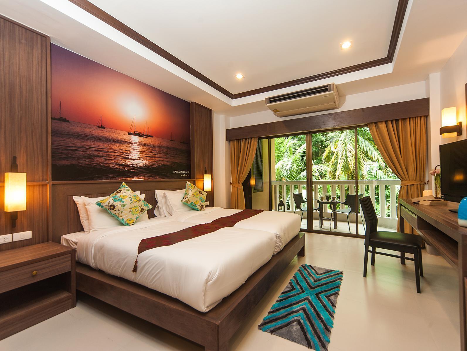 Ratana Hill Patong Aparthotel Buitenkant foto