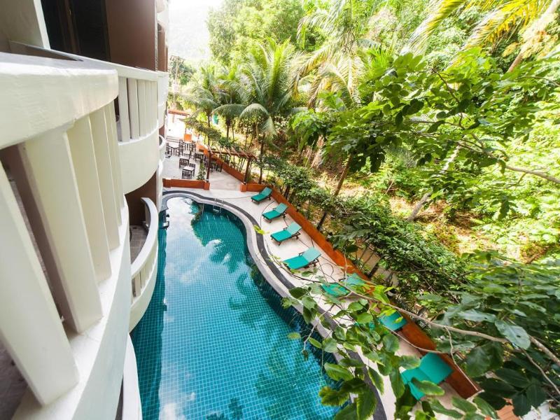 Ratana Hill Patong Aparthotel Buitenkant foto
