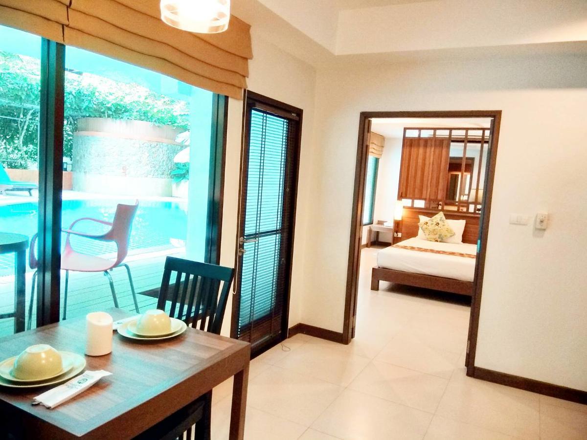 Ratana Hill Patong Aparthotel Buitenkant foto